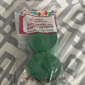 Green Crepe Streamers